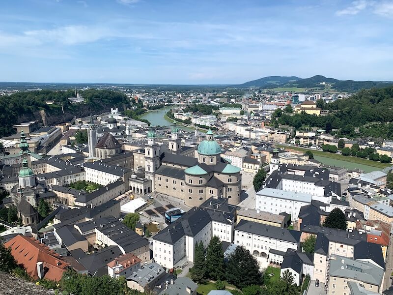 Salzburgo en autocaravana: DomQuartier