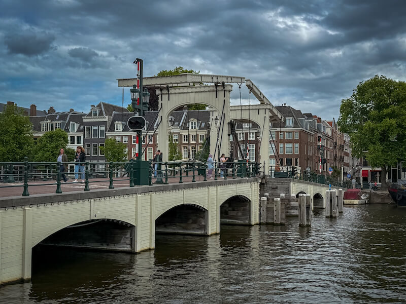 Skinny Bridge