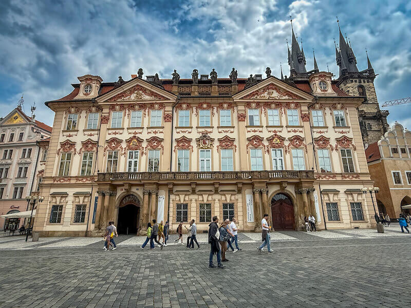 Palacio Kinský en Praga