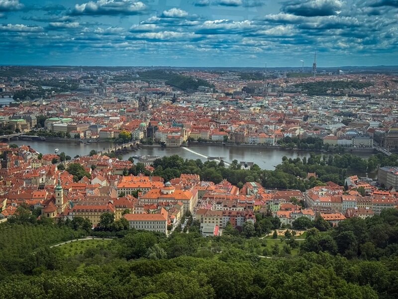 Torre de Petřín: Praga en camper